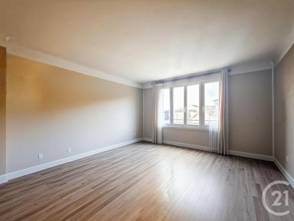 Appartement F3 à vendre  3 pièces - 57,66 m2 LA COURNEUVE - 93