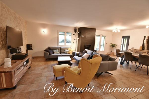 Dpt Var (83), à vendre TRANS EN PROVENCE maison P8 de 186 m² - Terrain de 2 000,00 m² - Plain pied