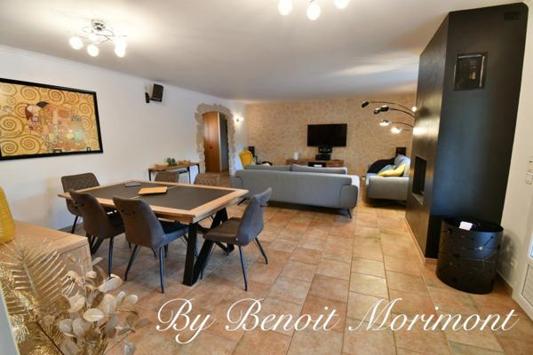 Dpt Var (83), à vendre TRANS EN PROVENCE maison P8 de 186 m² - Terrain de 2 000,00 m² - Plain pied