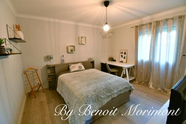 Dpt Var (83), à vendre TRANS EN PROVENCE maison P8 de 186 m² - Terrain de 2 000,00 m² - Plain pied