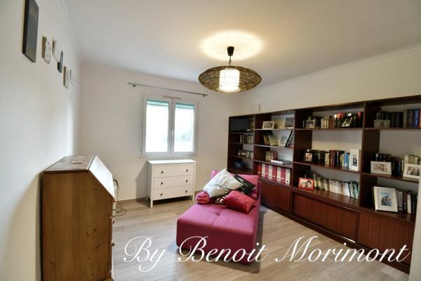 Dpt Var (83), à vendre TRANS EN PROVENCE maison P8 de 186 m² - Terrain de 2 000,00 m² - Plain pied