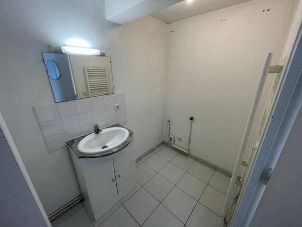 Appartement 2 pièces                                        - 44100 Nantes Réf : 12474
