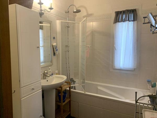 Villa de 184,91 m2 sur terrain de 1150 m2 à la Couronne