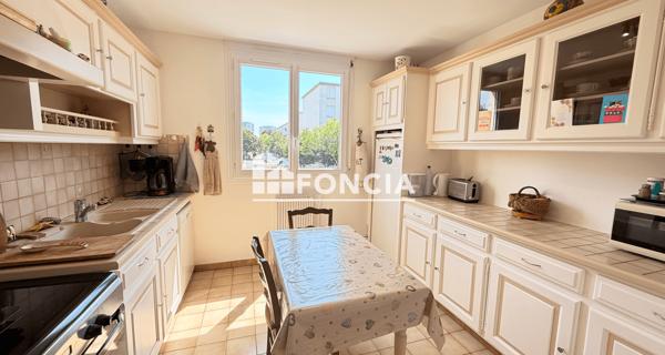 À vendre Appartement 4 pièces 78 m² - Saint-pierre-des-corps 37700