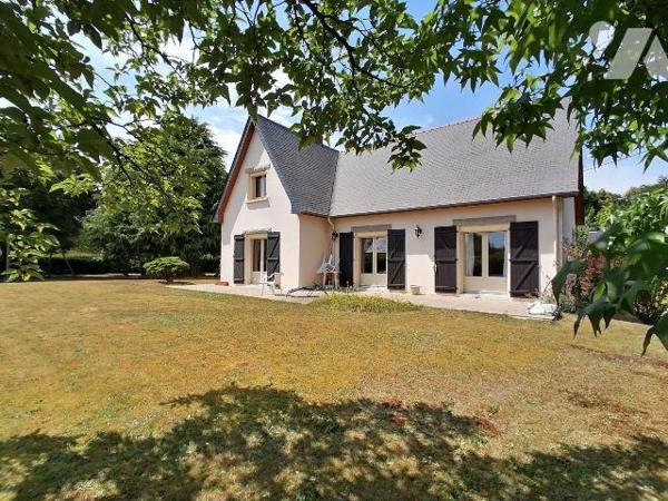 NOUVEAUTE TRENTE CINQ NOTAIRES !! Sur la commune d'Orgères, à 5 minutes du centre en voiture, b...