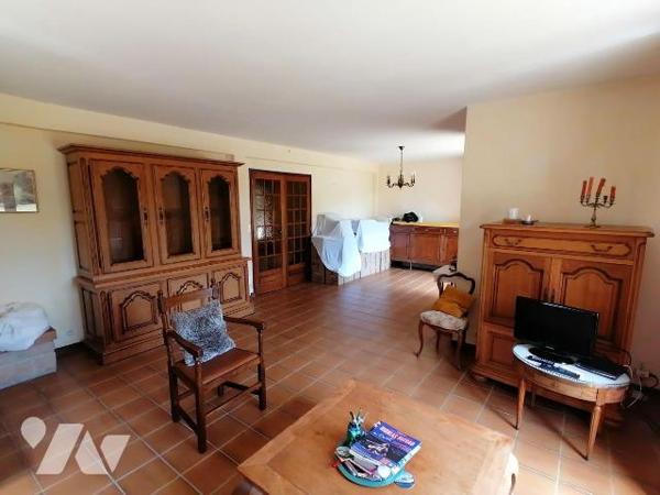 NOUVEAUTE TRENTE CINQ NOTAIRES !! Sur la commune d'Orgères, à 5 minutes du centre en voiture, b...