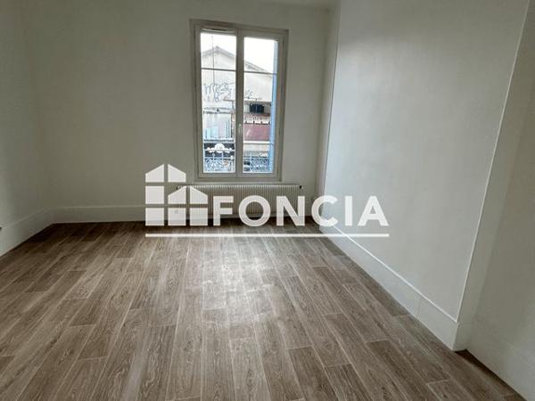 Location Appartement 3 pièces 54.77 m² - 2 RUE DE LA POSTE Villiers Le Bel 95400