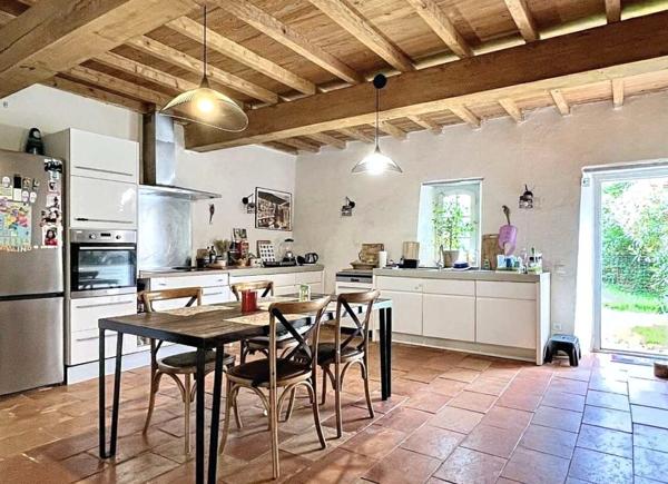 Authentique ferme rénovée avec jardin arboré et piscine à 35 min. de Toulouse et 20 min. de Montauban