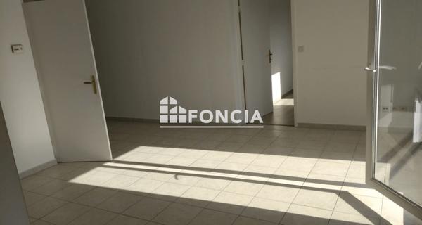 Location Appartement 2 pièces 53.2 m² - Guilherand-granges 07500