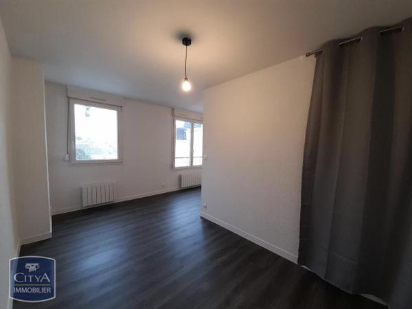 Appartement à louer 1 pièce 29.8m² Le Mans (72000)