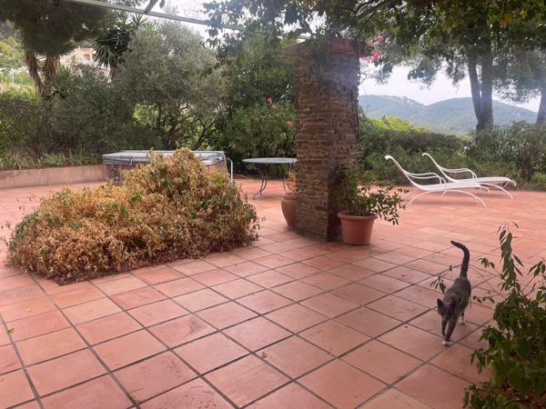 Carqueiranne (83320) MAISON SUPERBE VUE MER