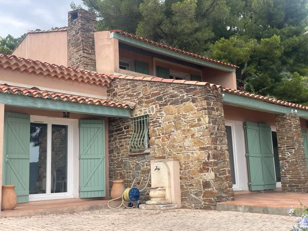 Carqueiranne (83320) MAISON SUPERBE VUE MER