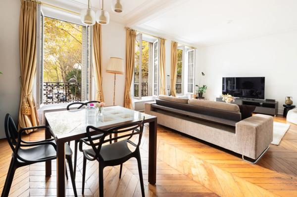 Appartement Paris 7e - GROS CAILLOU / CHAMP DE MARS