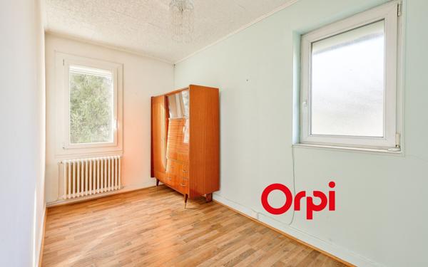 Maison à vendre    6 pièces • 110 m2 Saint-Genis-Laval