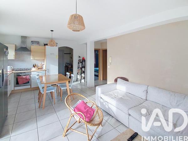 Appartement à vendre 3 pièces 63 m² Caves