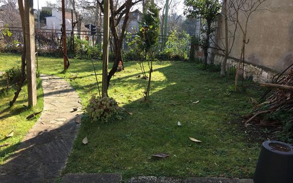 Maison à vendre    5 pièces •  Arcueil