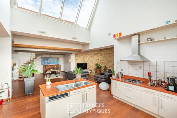 Appartement duplex chargé d’histoire, entre charme et volumes exceptionnels