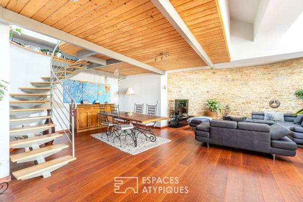 Appartement duplex chargé d’histoire, entre charme et volumes exceptionnels