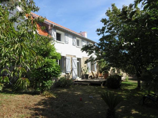 Maison à vendre à Caudan dans le Morbihan (56850), ref : 56077-911