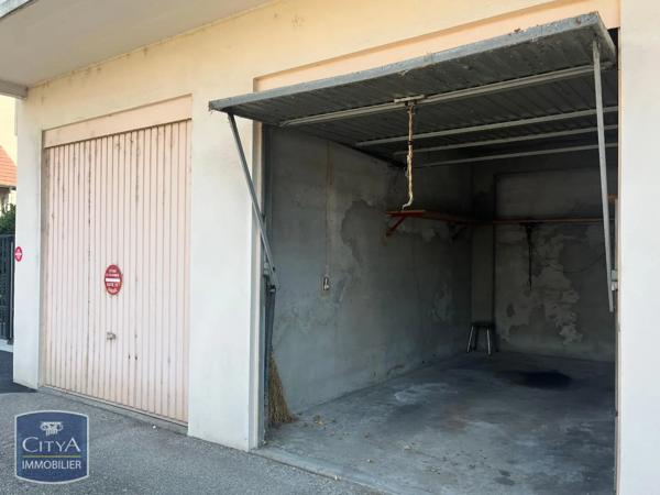 Parking à louer Jacob-Bellecombette (73000)