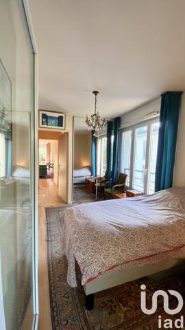 Appartement 4 pièces de 71 m² à Paris (75017)