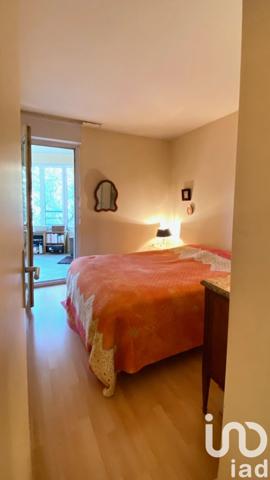 Appartement 4 pièces de 71 m² à Paris (75017)