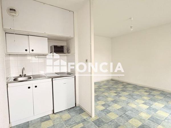 Location Studio 25.41 m² - 8 RUE MAURICE ROLLINAT BAT E Limoges 87000