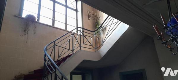 TOURCOING centre Vaste demeure Bourgeoise jardin garage 