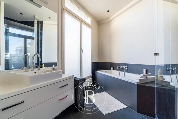 Paris 16ème, Appartement 5 Chambres -  388 m² à vendre