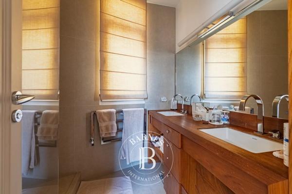 Paris 16ème, Appartement 5 Chambres -  388 m² à vendre