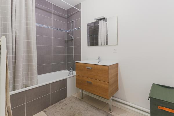 Bel appartement lumineux, proche commodités - Mérignac