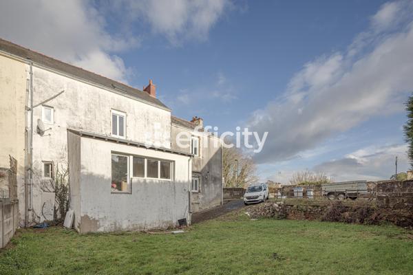 Maison
         7 pièces
        - 150 m² Exclusivité 199 500 € *