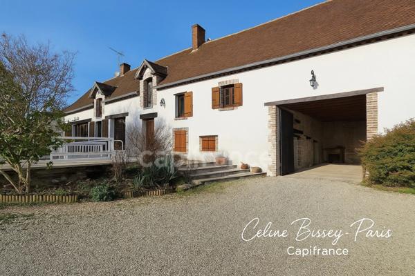 Longère de charme de 228 m², 4 Chambres, piscine 4X8, jardin clos 1563 M2
