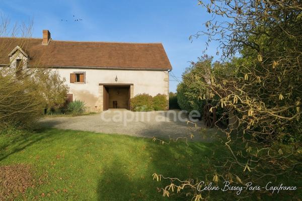 Longère de charme de 228 m², 4 Chambres, piscine 4X8, jardin clos 1563 M2