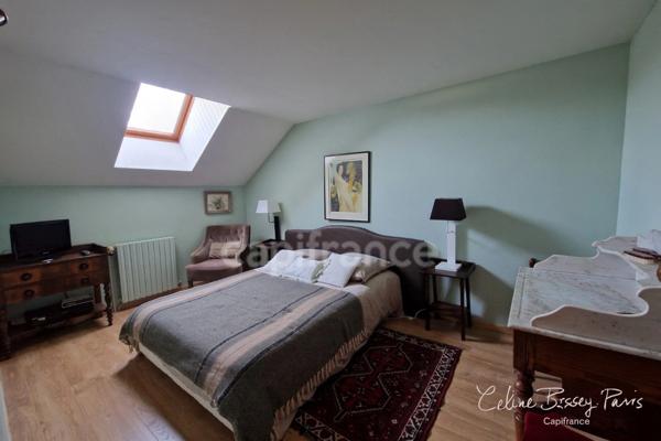 Longère de charme de 228 m², 4 Chambres, piscine 4X8, jardin clos 1563 M2