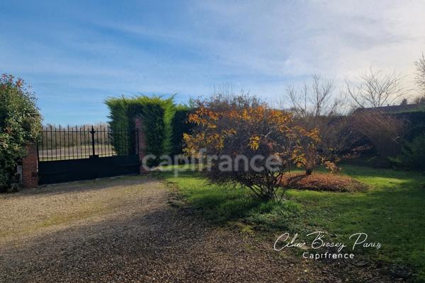 Longère de charme de 228 m², 4 Chambres, piscine 4X8, jardin clos 1563 M2