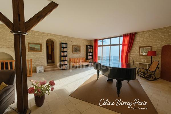 Longère de charme de 228 m², 4 Chambres, piscine 4X8, jardin clos 1563 M2