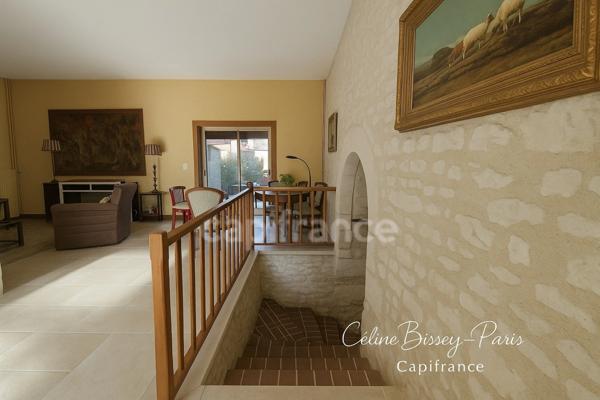 Longère de charme de 228 m², 4 Chambres, piscine 4X8, jardin clos 1563 M2