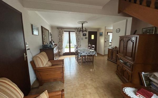 Maison à vendre    4 pièces •  Trégastel