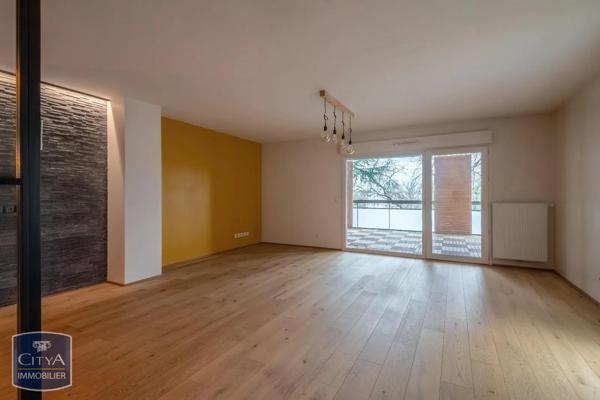 Appartement à louer 4 pièces 94.02m² Francheville (69340)