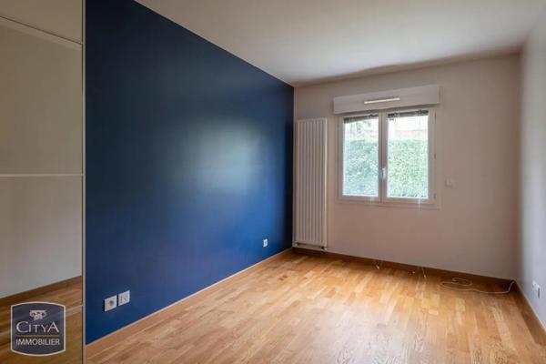 Appartement à louer 4 pièces 94.02m² Francheville (69340)