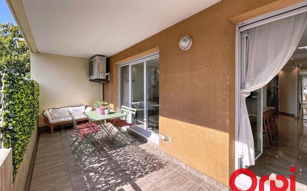Appartement à vendre    3 pièces • 69,82 m2 Marseille 11