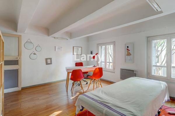 Castellane/baille local professionnel vendu loué