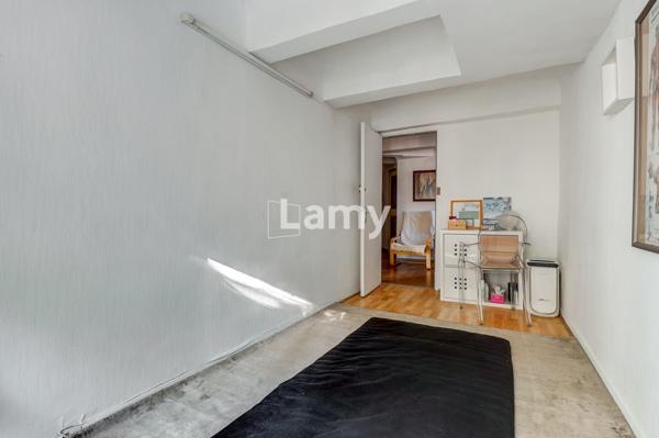 Castellane/baille local professionnel vendu loué