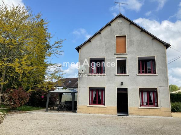 Maison à MONTJEAN, 53320 - 6 pièces 112m²