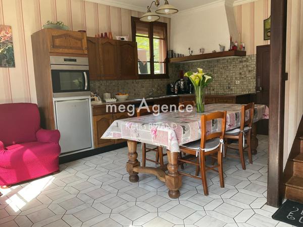 Maison à MONTJEAN, 53320 - 6 pièces 112m²