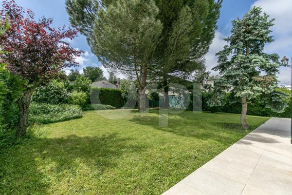 Maison à vendre    6 pièces •  Sucy-en-Brie