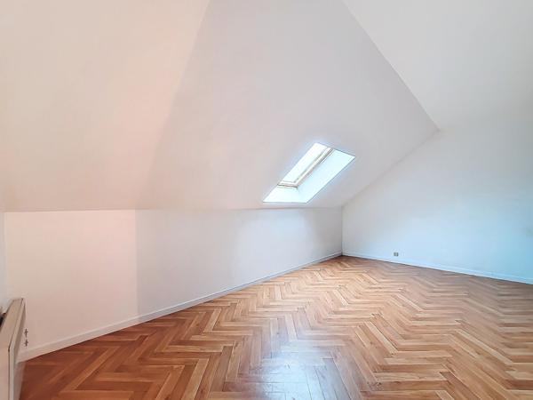 Appartement Chilly Mazarin 4 pièce(s) en duplex proche du centre-ville, du complexe sportif Jesse Owens et des transports