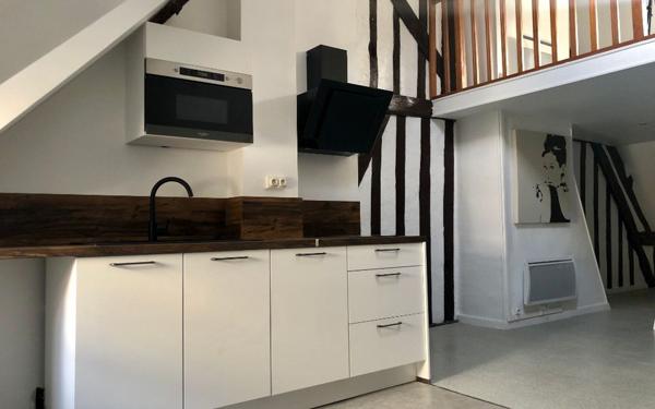 Appartement à louer    1 pièce • 42,52 m2    Compiègne