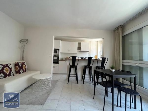 Appartement à louer 1 pièce 34.07m² Paris 19e Arrondissement (75019)